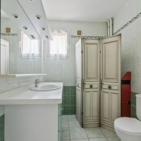 House In The South Of France With Private Pool